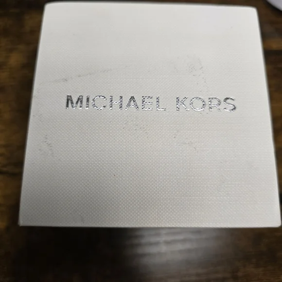 Michael Kors Gold Watch - Picture 5 of 5